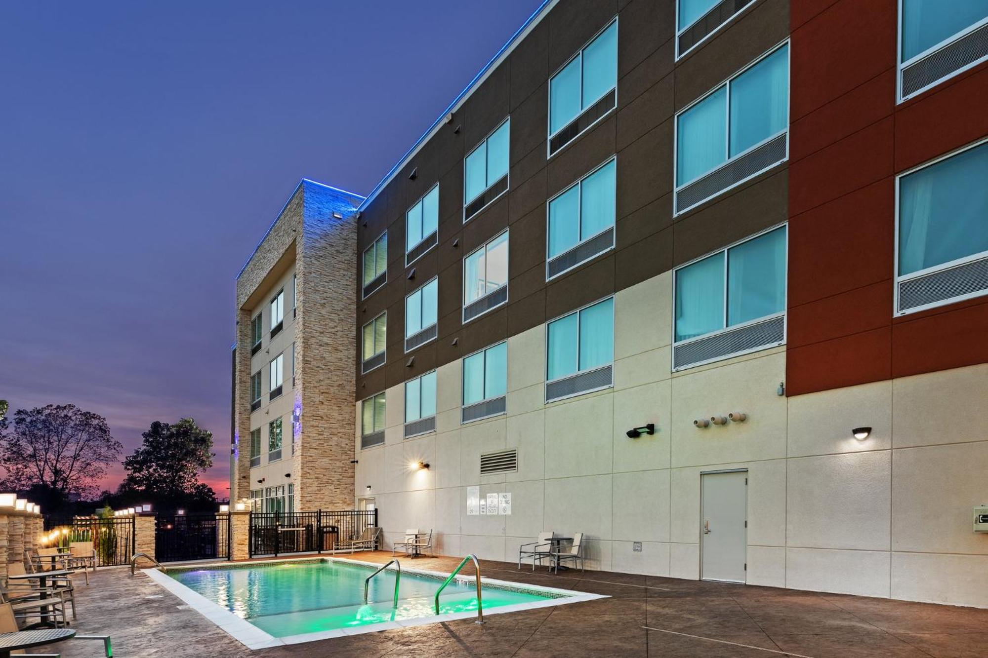 Holiday Inn Express & Suites - Tulsa Northeast - Owasso By Ihg Buitenkant foto